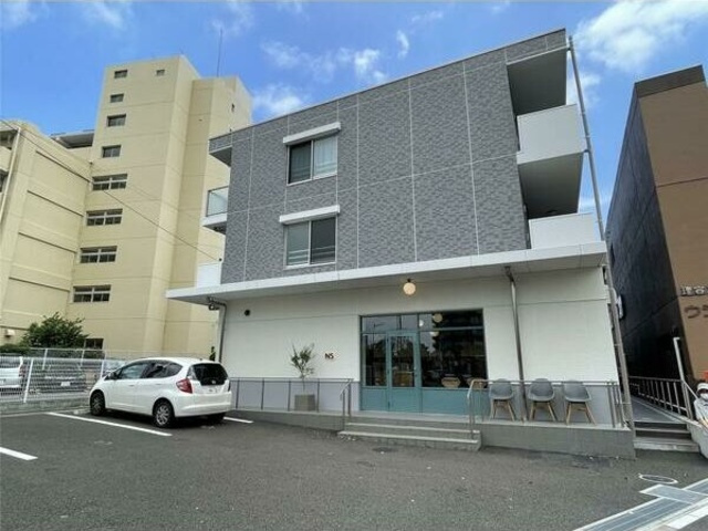 アスコット河原町駅前の外観