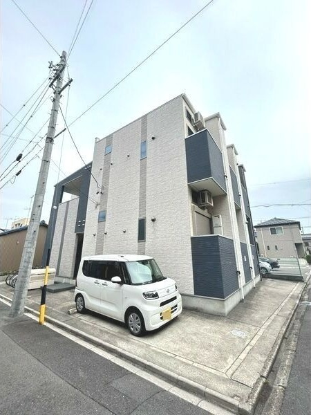 アーク名古屋の駐車場