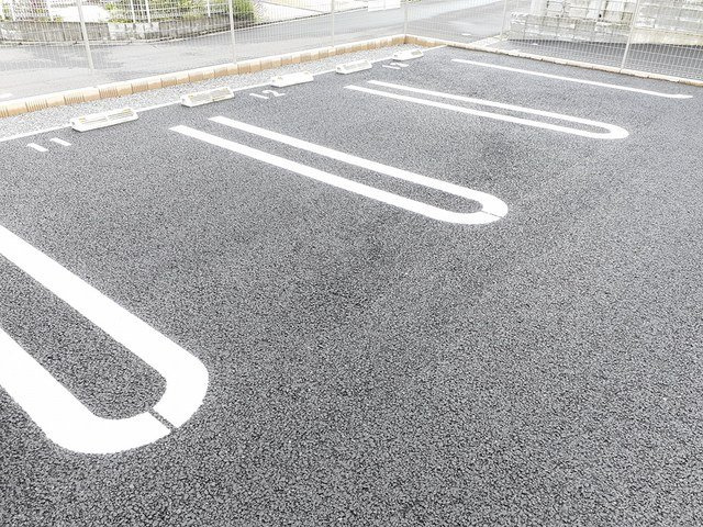 マリーヒルズＪゆめみ野の駐車場|駐車場に車を止められます