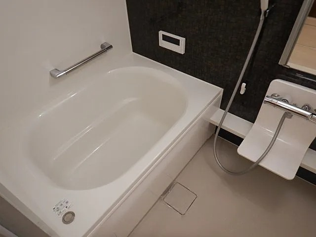 マ・メゾン岩屋の浴室