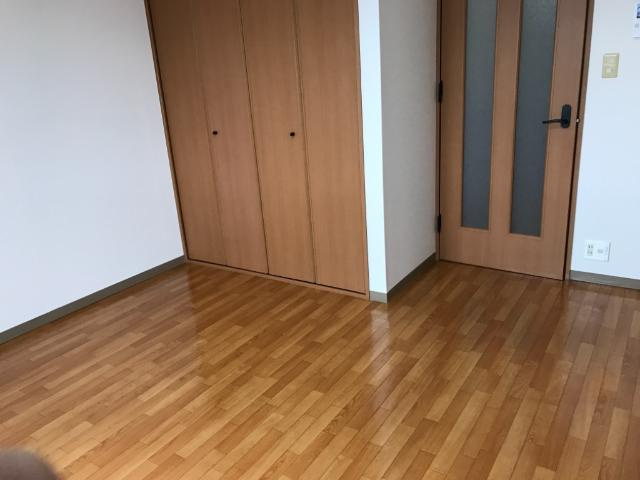 サンヒルズ新木の内装|洋室