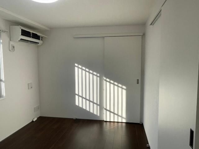ＣＲＥＡＬ三軒茶屋の寝室|開放的な寝室です