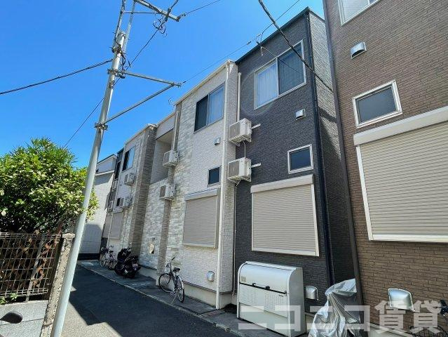 足立区千住仲町のアパートの外観