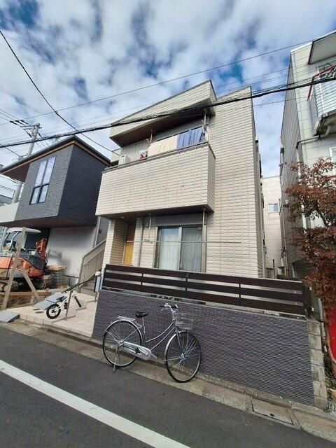 世田谷区駒沢５丁目の賃貸マンションの外観