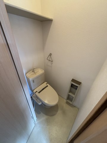 市川第5マンションのトイレ