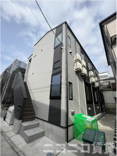 足立区千住宮元町のアパートの外観
