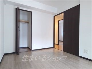 ヴェリテアムールのその他