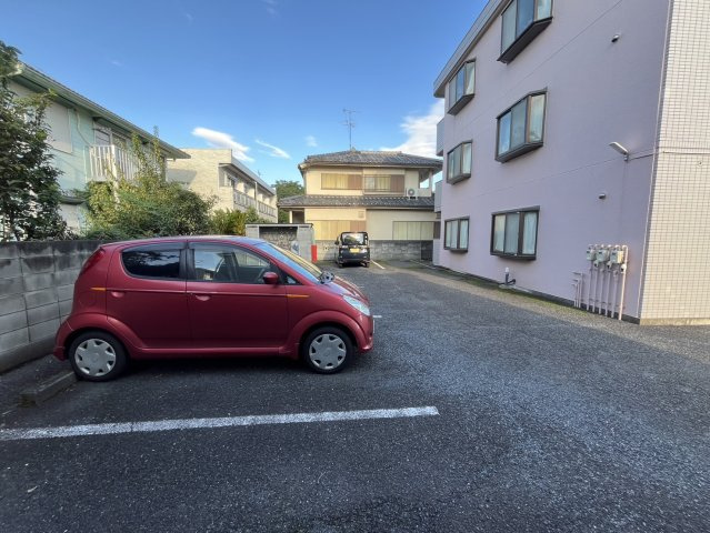 セシル国立の駐車場