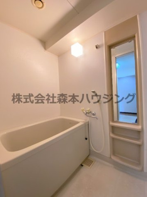 【浴室】 | 　ペルフメリア・コーテラⅡ | ゆったり過ごせるお風呂です