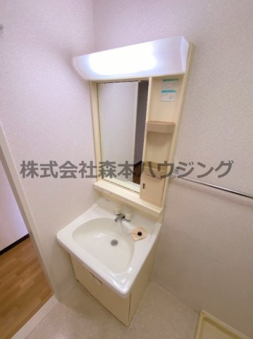 【独立洗面台】 | 　ペルフメリア・コーテラⅡ | 独立洗面化粧台が付いています