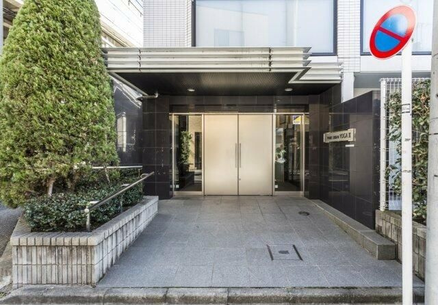 プライムアーバン用賀Ⅱのエントランス|ゆとりのあるエントランスです