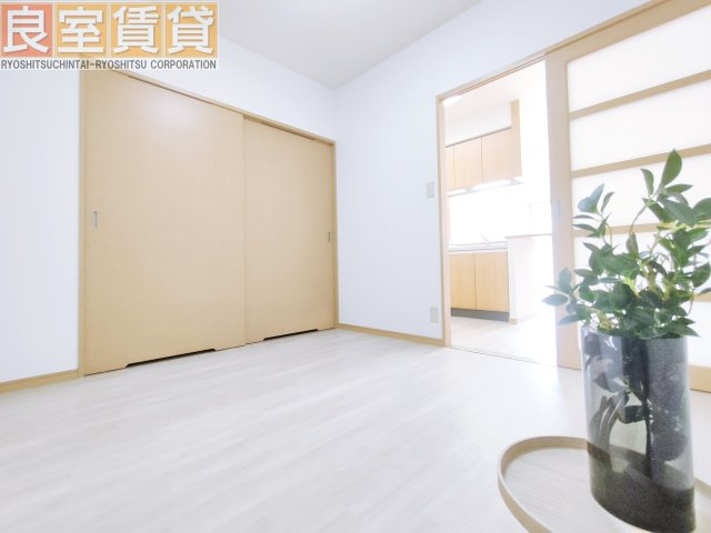 【寝室】 | ファイブスター高田