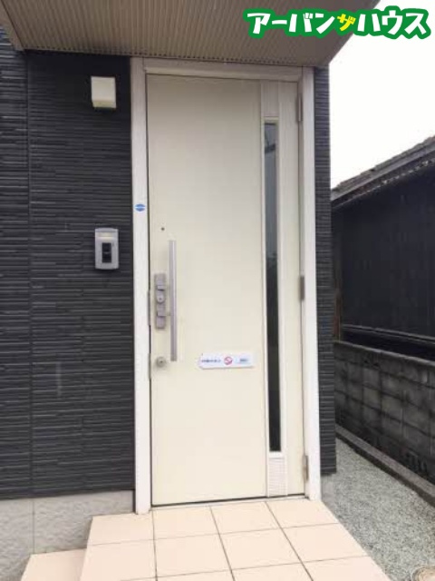 グランメゾン平井の玄関