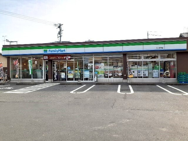 【周辺】 | ベル　ミラージュ | ファミリーマート 掛川駅南店まで800m
