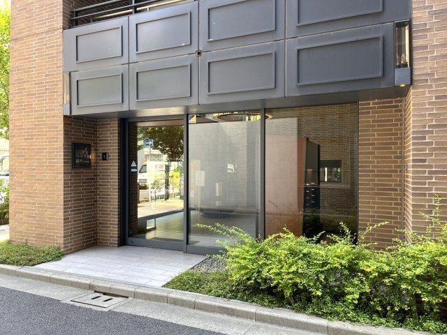 パークリュクス銀座ｍｏｎｏのエントランス