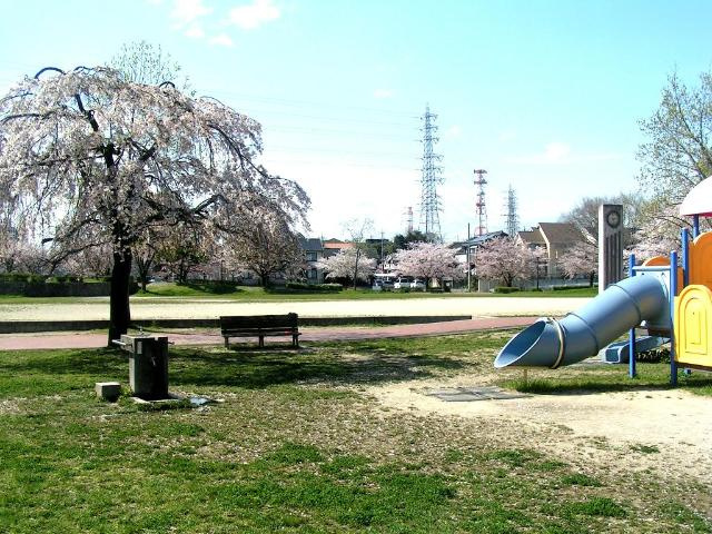 Ｕｎｉｖａｌｙ Ｆｅｒｉｏ（ユニヴァリィフェリオ）の周辺|下市場公園まで253ｍ
