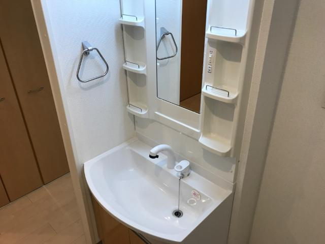アストレア本通の洗面所|洗髪洗面化粧台