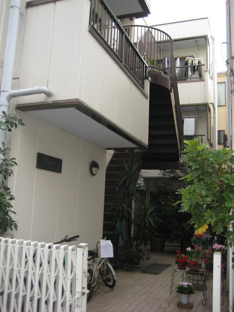 サティ５の外観