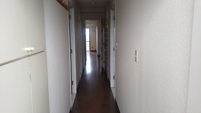 ドミール善福寺の玄関