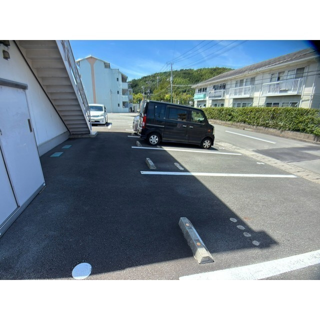華パレスの駐車場