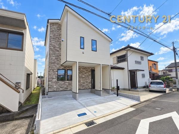 横浜市戸塚区深谷町の新築一戸建の前面道路含む現地写真|陽当りの良さが伝わります。
是非一度、現地へ起こしください。


