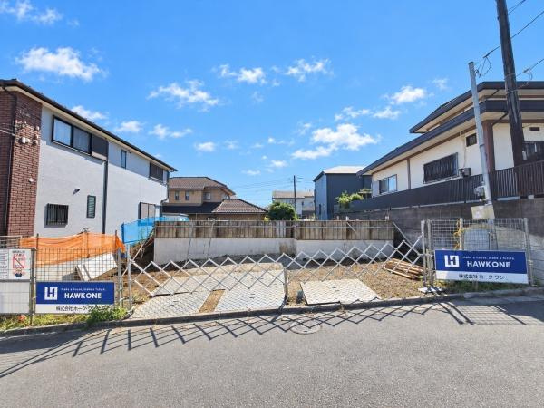 横浜市旭区今宿１丁目の新築一戸建の外観|同仕様物件もご案内をさせて頂きます。
お車でご自宅まで送迎承ります。