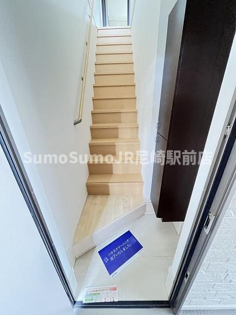 尼崎市大庄西町４丁目のアパートの玄関|玄関です