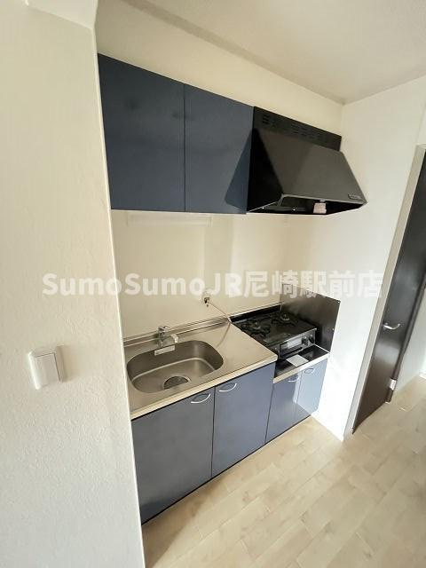 尼崎市大庄西町４丁目のアパートのキッチン|きれいなキッチンです