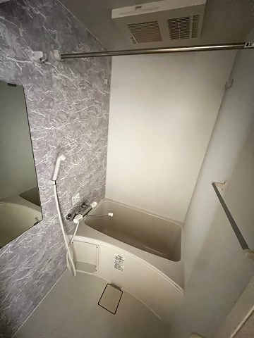 大阪市西淀川区姫里２丁目の賃貸マンションの浴室|コンパクトで使いやすいお風呂です