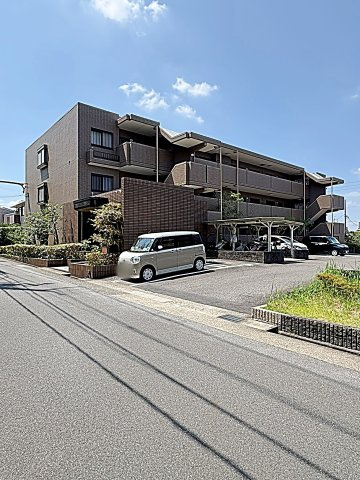 ピアネーズ神ノ倉の外観