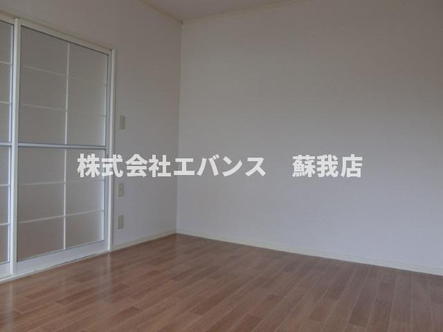 【居間・リビング】 | ベルレージュ鹿野 | ゆったりとしたリビングです
