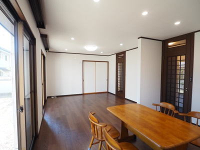 【居間・リビング】 | 中古戸建　南向台二丁目 | ★内覧予約でブランド米2kg★