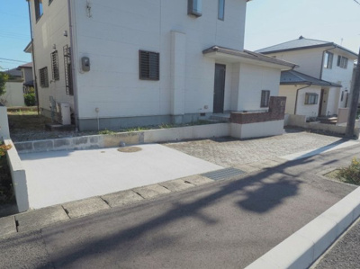 【駐車場】 | 中古戸建　南向台二丁目 | ★内覧予約でブランド米2kg★　