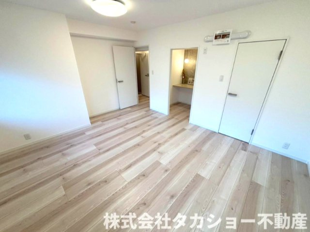 【寝室】 | 東千葉ハイツ　参号棟 | 落ち着いて過ごせるお部屋なので、寝室にいかがでしょうか