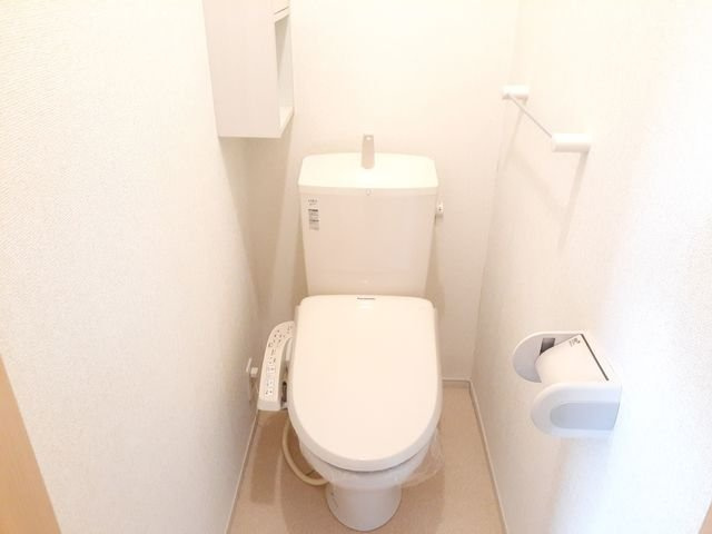 【トイレ】 | メロディ・ソレアード | トイレです