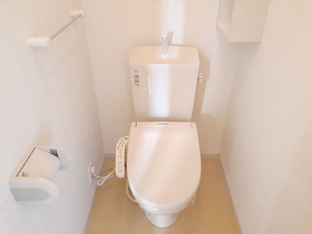 【トイレ】 | メロディ・ソレアード | 落ち着いた色調のトイレです