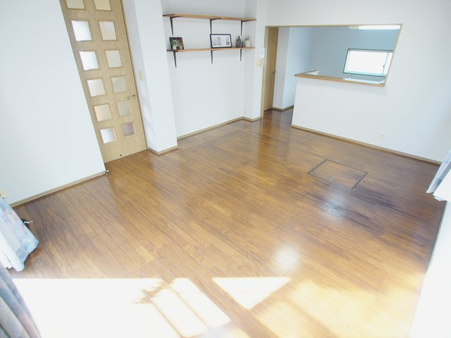 広島市安芸区上瀬野町の一戸建ての居間・リビング