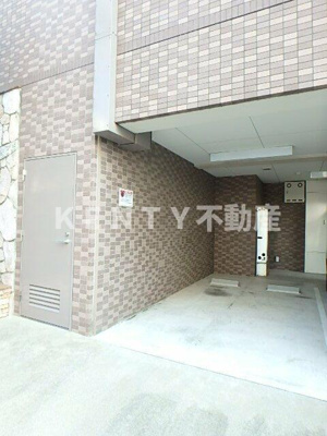 【エントランス】 | ガラ・ステージ田園調布 | 落ち着いたエントランスです