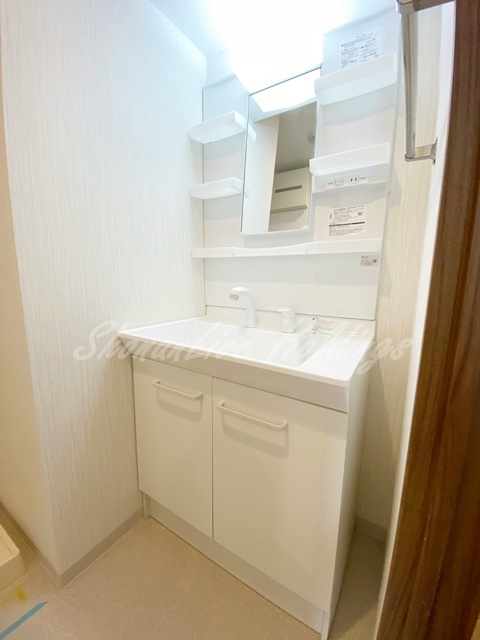 藤沢市藤沢の賃貸マンションの洗面所
