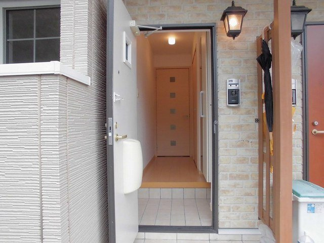 プロムナード弐番館の玄関|シンプルで使いやすい玄関です