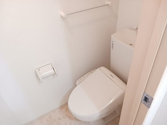 【トイレ】 | カーサ・ペアール | 落ち着いた色調のトイレです