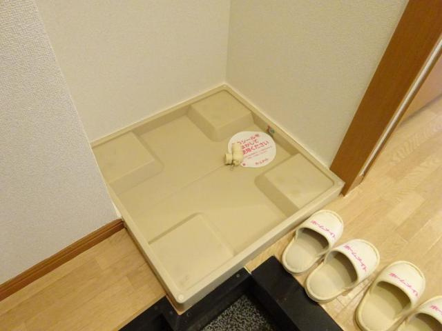 グリーンステージの洗面所|室内洗濯機置場