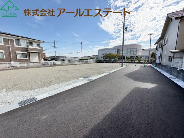 加古川市平岡町土山　　JR「土山駅」徒歩19分の前面道路含む現地写真
