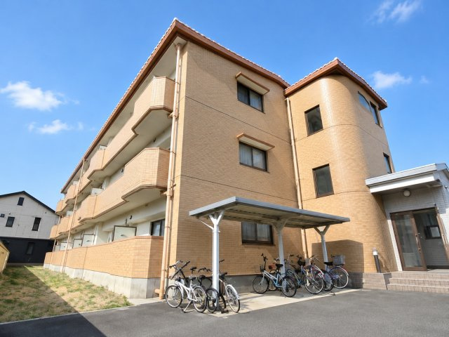 リバーサイド東櫛原の外観|外観は落ち着いています