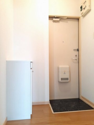 メゾン斉藤の玄関