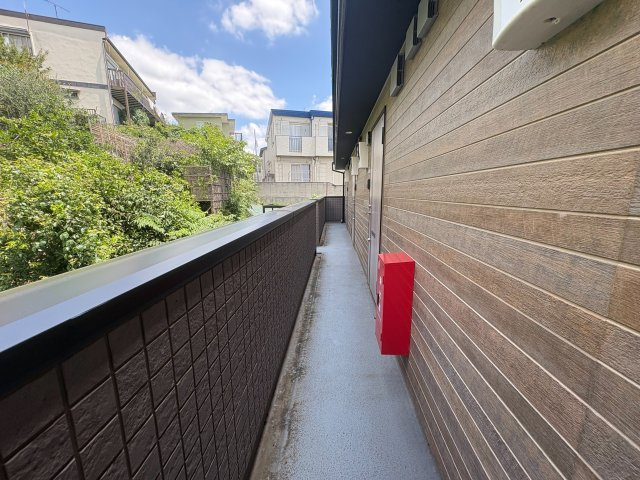 川崎市多摩区生田８丁目のアパートのバルコニー