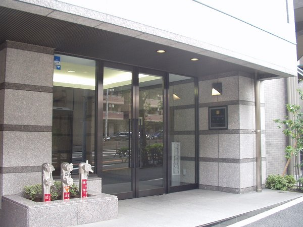ルーブル西五反田弐番館 のエントランス|落ち着いたエントランスです