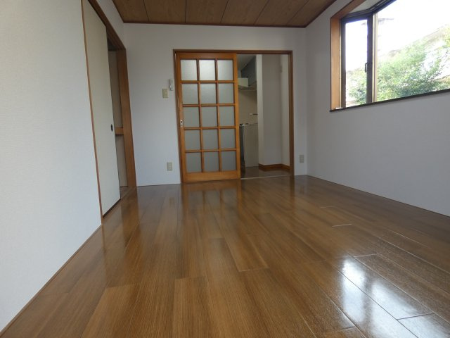 クローバーハイムⅡの居間・リビング|居間です