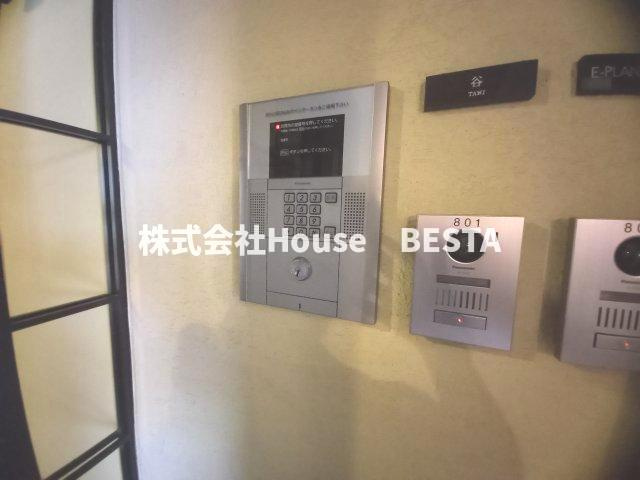 ナタリー神戸のエントランス