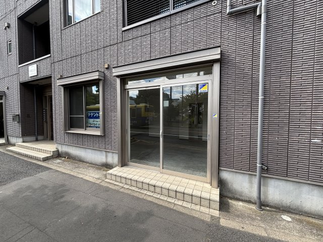 市川第5マンションのエントランス